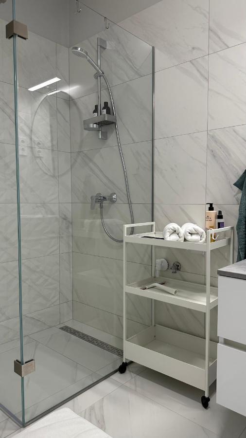 Linden Apartman 001 - Adults Only Mosonmagyaróvár Εξωτερικό φωτογραφία